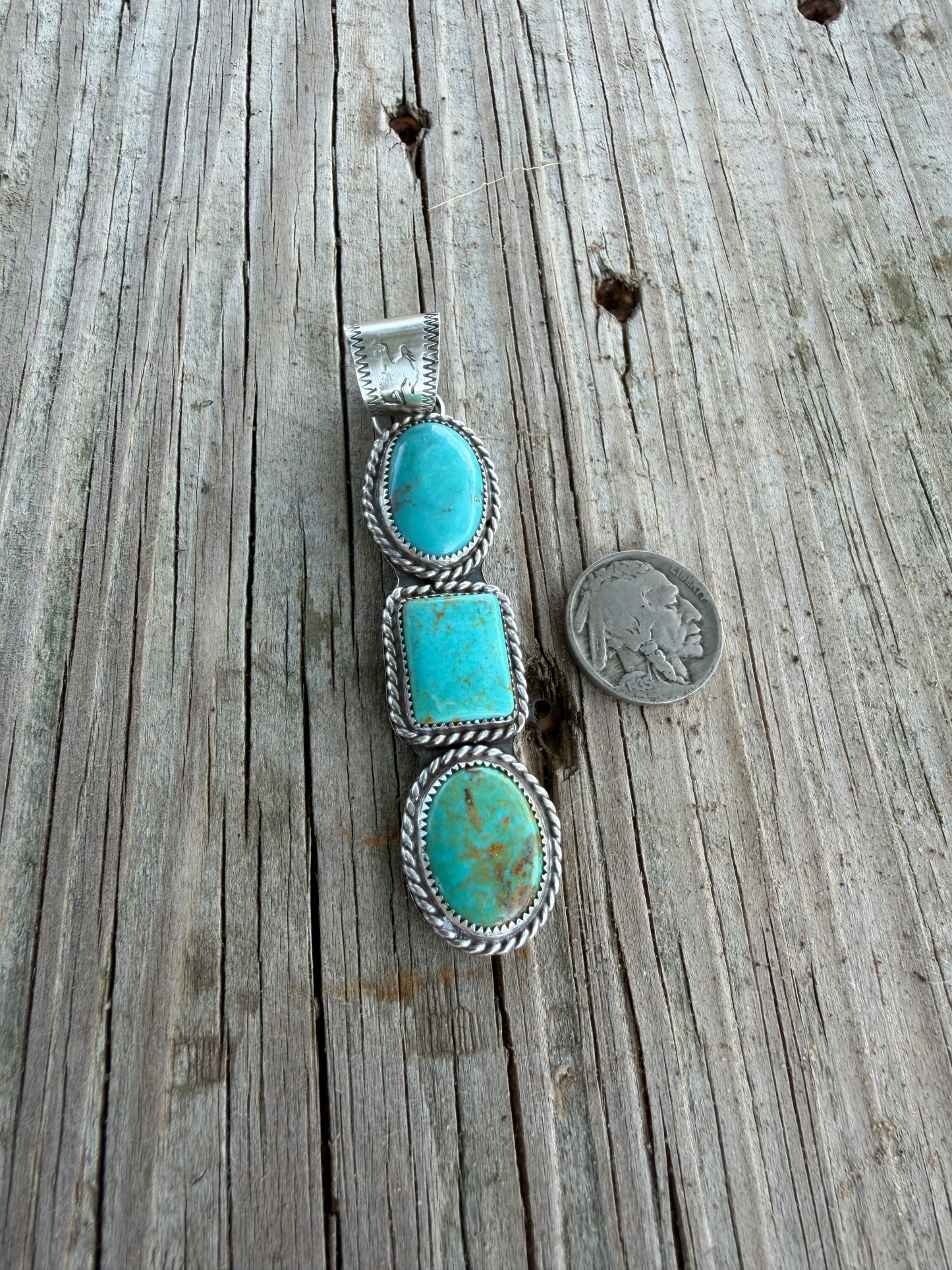 Alacran 3 Stone pendant