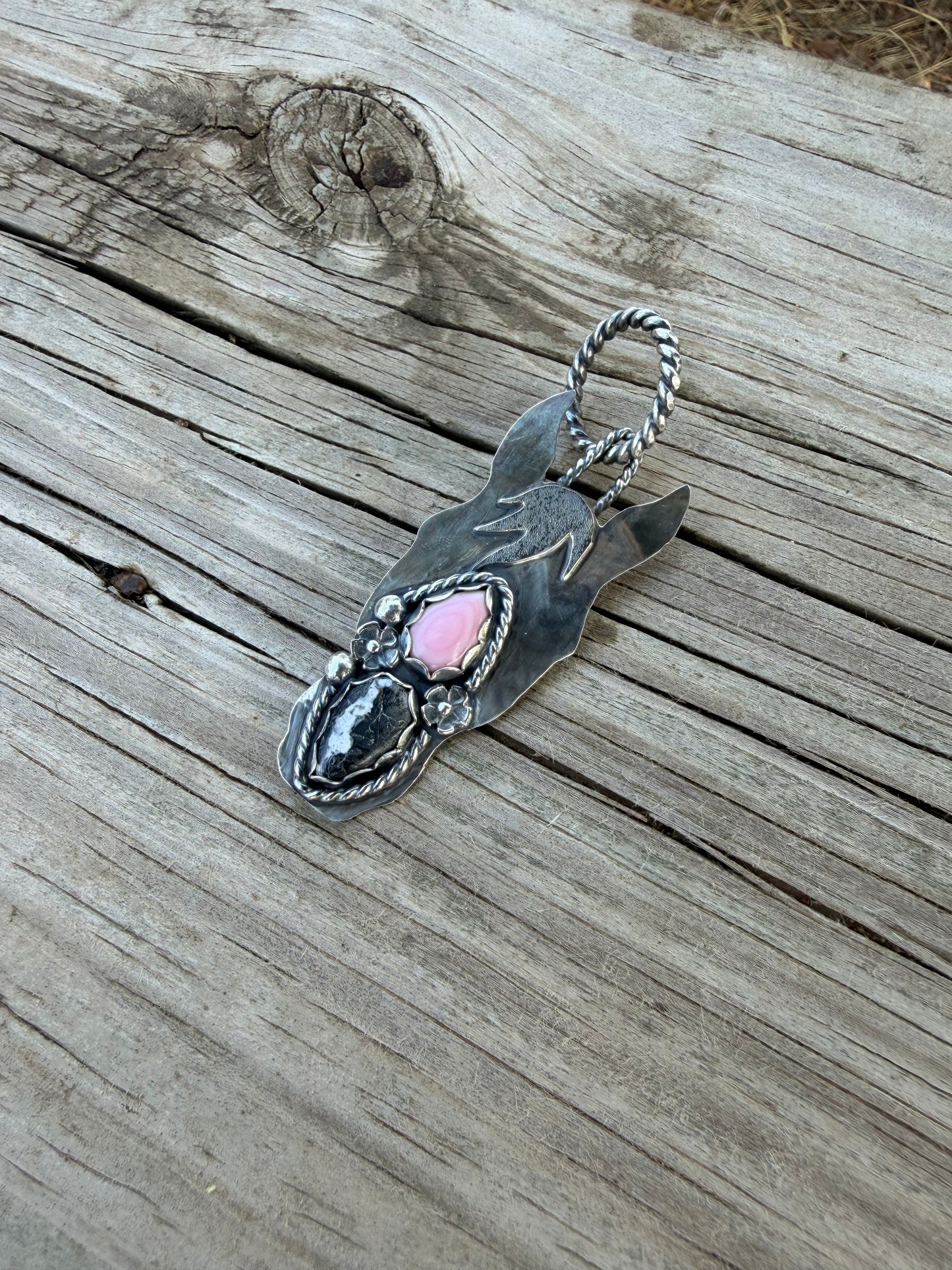 Pink Conch and White Buffalo Horse Head Pendant